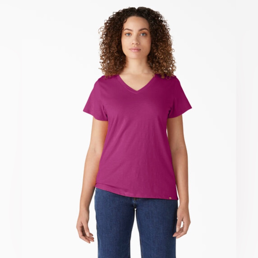 Dickies Women's Short Sleeve V-Neck T-Shirt - Festival Fuchsia Size XS